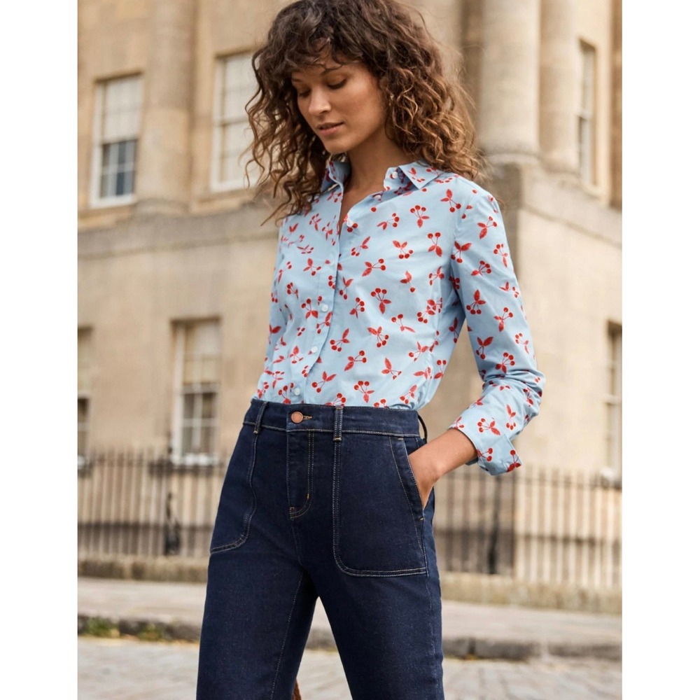 Boden The Classic Shirt Womens 8 Light Blue Red Cherry Print Cotton Button Down